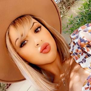 Meet your Posher, Trini